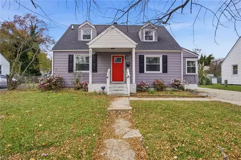 8013 Crescent Rd, Norfolk, VA 23505