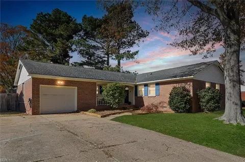 2204 Trant Lake Dr, Virginia Beach, VA 23454