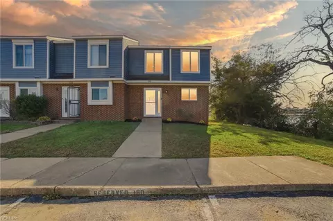 150 Eberly Ter, Hampton, VA 23669