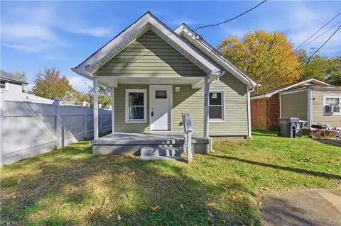 722 Birch Ave, Hampton, VA 23661