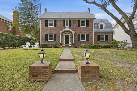 7609 Gleneagles Rd, Norfolk, VA 23505