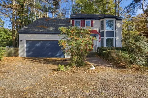 920 Oxford Dr, Virginia Beach, VA 23452