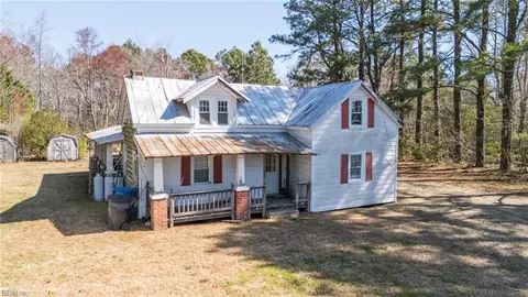 1376 Shipps Cabin Rd, Virginia Beach, VA 23457