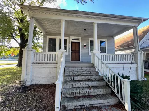 2014 Piedmont Ave, Portsmouth, VA 23704
