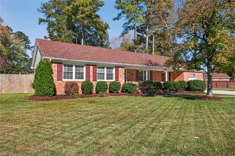 528 Rebel Rd, Chesapeake, VA 23322