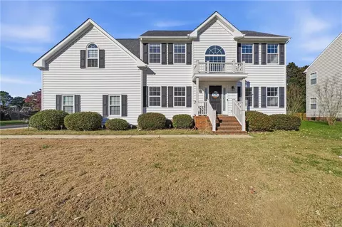 107 Whimbrel Dr, Suffolk, VA 23435