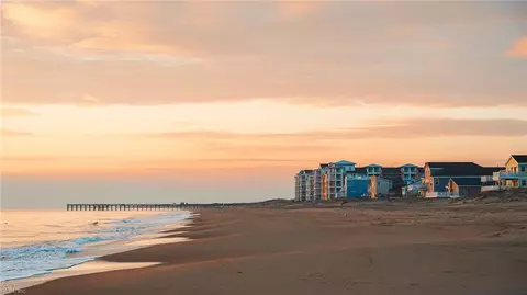 3738 Sandpiper Rd #317B, Virginia Beach, VA 23456