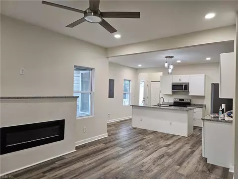 829 28th St, Newport News, VA 23607