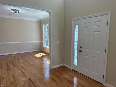 Entry Way - 191 Hall Rd, Hampton, VA 23669 photo 4 of 7
