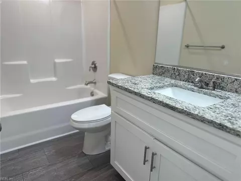 Bath - 191 Hall Rd, Hampton, VA 23669 photo 1 of 6
