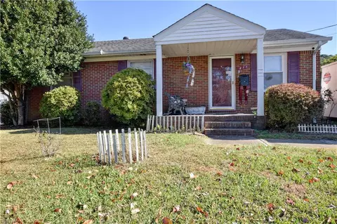 411 Bertha Ln, Portsmouth, VA 23701