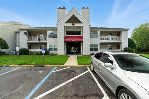 3954 Palomino Dr #103, Newport News, VA 23606