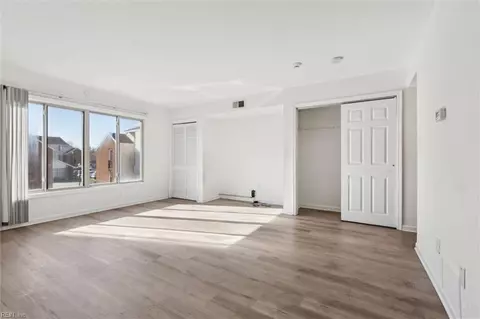6 Pacific Dr #1, Hampton, VA 23666