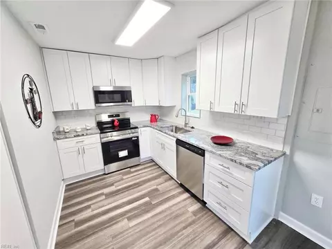 827 19th Pl, Newport News, VA 23607