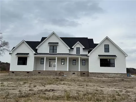 2624 Ballahack Rd, Chesapeake, VA 23322