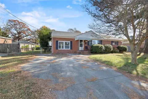 1068 Sanford Ave, Virginia Beach, VA 23455
