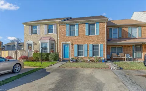 4838 Ashbury Ln, Virginia Beach, VA 23462