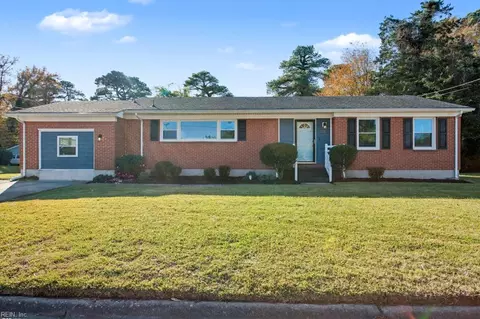 2 Ross Ct, Portsmouth, VA 23701