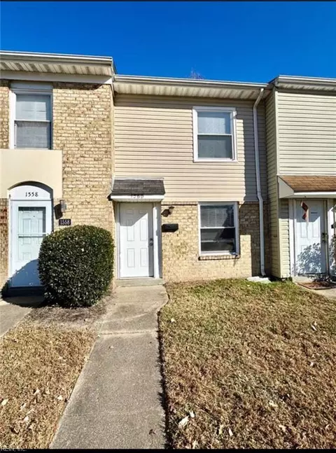 1560 Darren Cir, Portsmouth, VA 23703