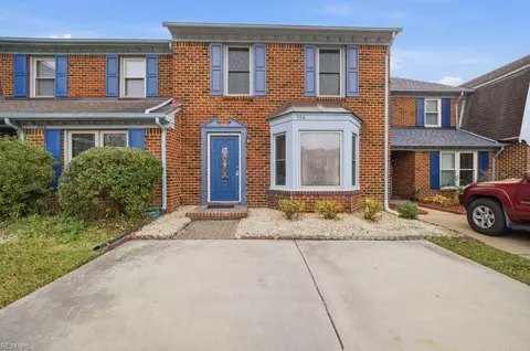 304 Boerum Ct, Virginia Beach, VA 23452