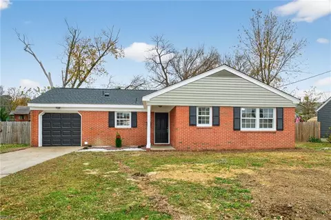 814 Tulip Dr, Newport News, VA 23608