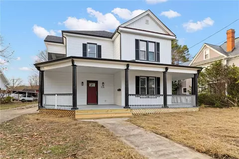 526 Peachtree St, Emporia, VA 23847