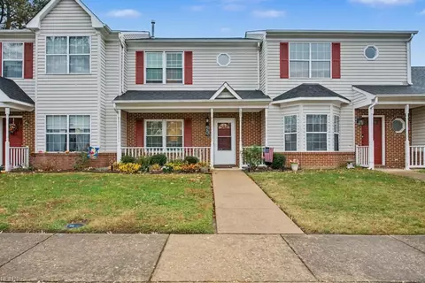 109 Sterling Ct, Yorktown, VA 23693