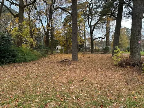 210 Bedford Ct, Portsmouth, VA 23701