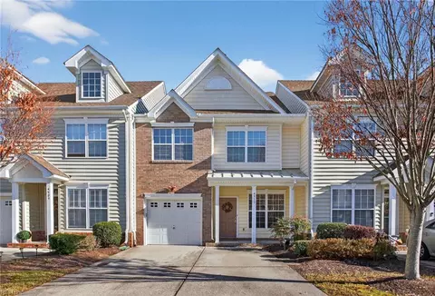 4513 Plumstead Dr, Virginia Beach, VA 23462