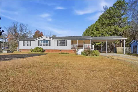 36295 Seacock Chapel Rd, Zuni, VA 23898