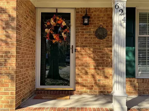 624 Luray Ter, Chesapeake, VA 23322