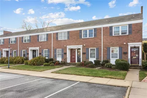 477 Bridge St #5F, Hampton, VA 23669