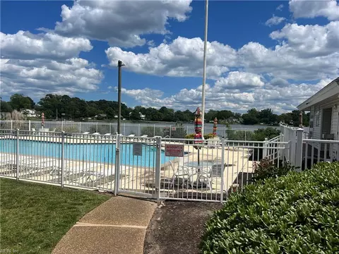 240 Dockside Dr # C, Hampton, VA 23669