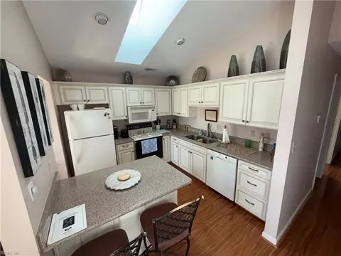 240 Dockside Dr # C, Hampton, VA 23669 photo 7