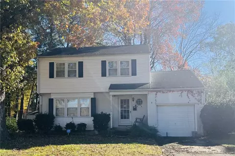 221 Prince George Dr, Hampton, VA 23669