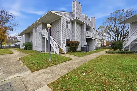 109 Roane Dr #C, Hampton, VA 23669