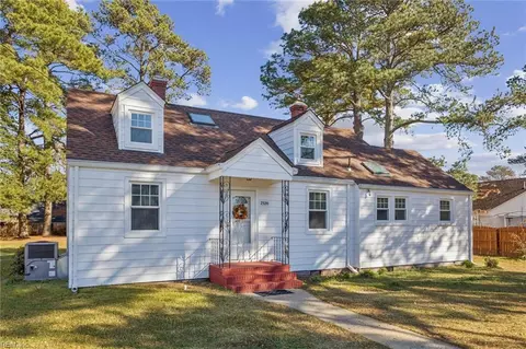 2320 Battery Park Rd, Chesapeake, VA 23323