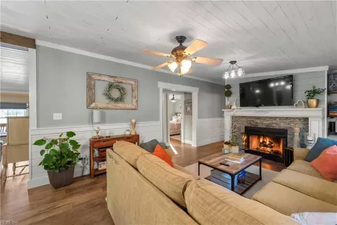 8860 Pineview Rd, Suffolk, VA 23437