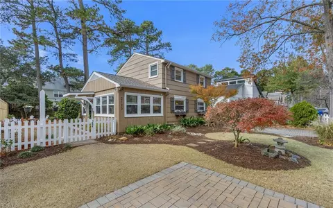 2123 Wake Forest St, Virginia Beach, VA 23451