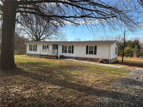 106 Holly Tree Dr, Pamplin, VA 23958