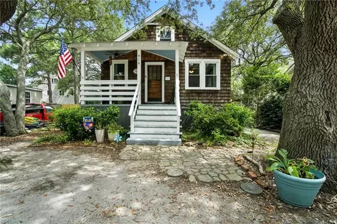 916 Little Bay Ave, Norfolk, VA 23503