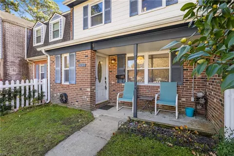3207 Lakecrest Rd, Virginia Beach, VA 23452