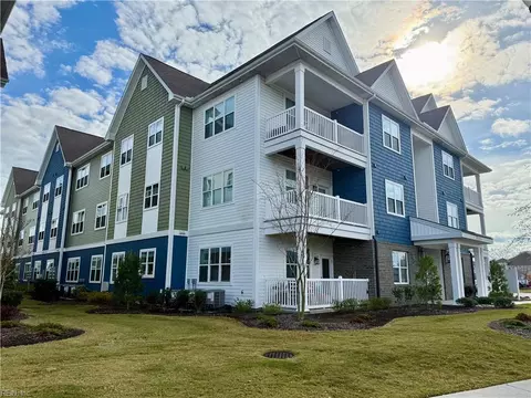 1725 Dromolin Dr #101, Virginia Beach, VA 23456