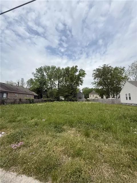 6232 Old Townpoint Rd, Suffolk, VA 23435