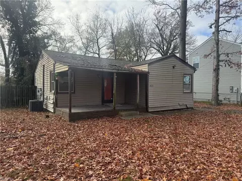 403 Draper Dr, Norfolk, VA 23505