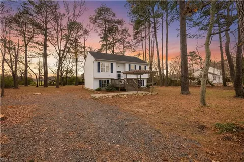 5134 Hortense Ln, Cape Charles, VA 23310