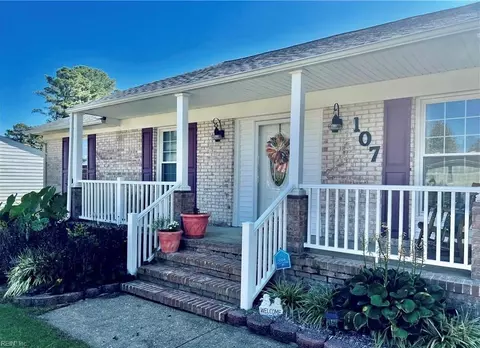 107 Sheild Ln, Yorktown, VA 23692