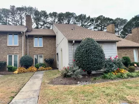 4397 Point West Dr, Portsmouth, VA 23703