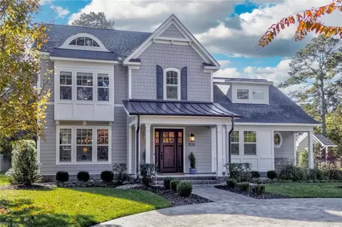 1117 Bay Colony Dr, Virginia Beach, VA 23451