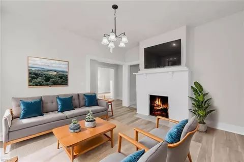 624 W 28th St, Norfolk, VA 23508